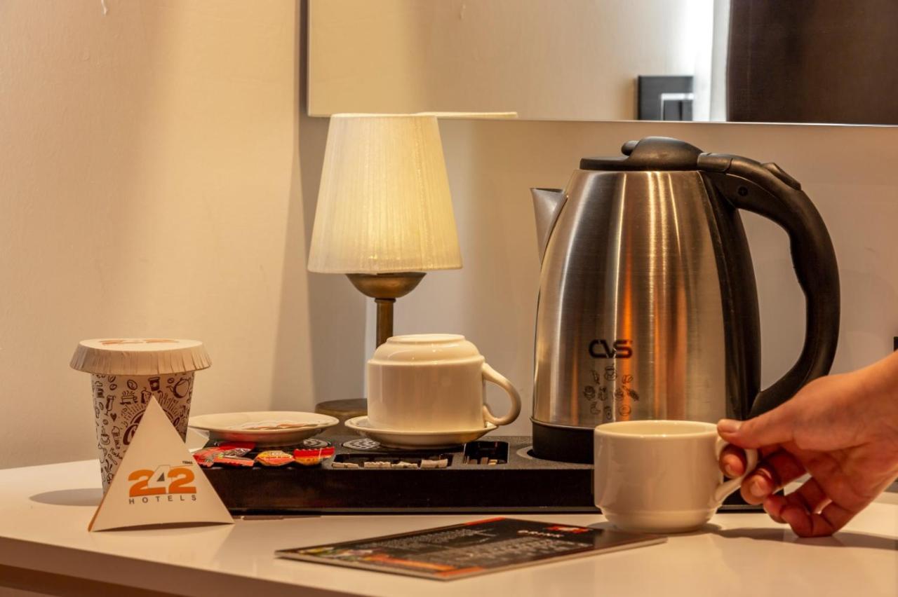 Tema 242 Hotel 2*
