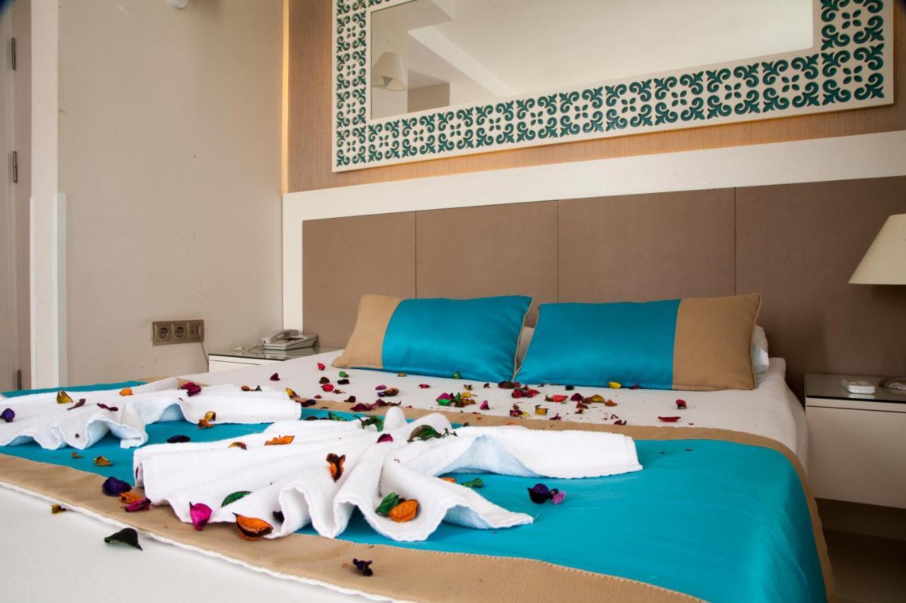 Otel Nasa Flora 2*