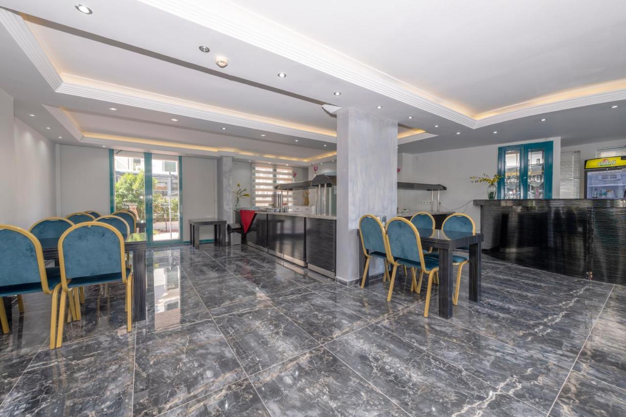 Otel Theluna 3*