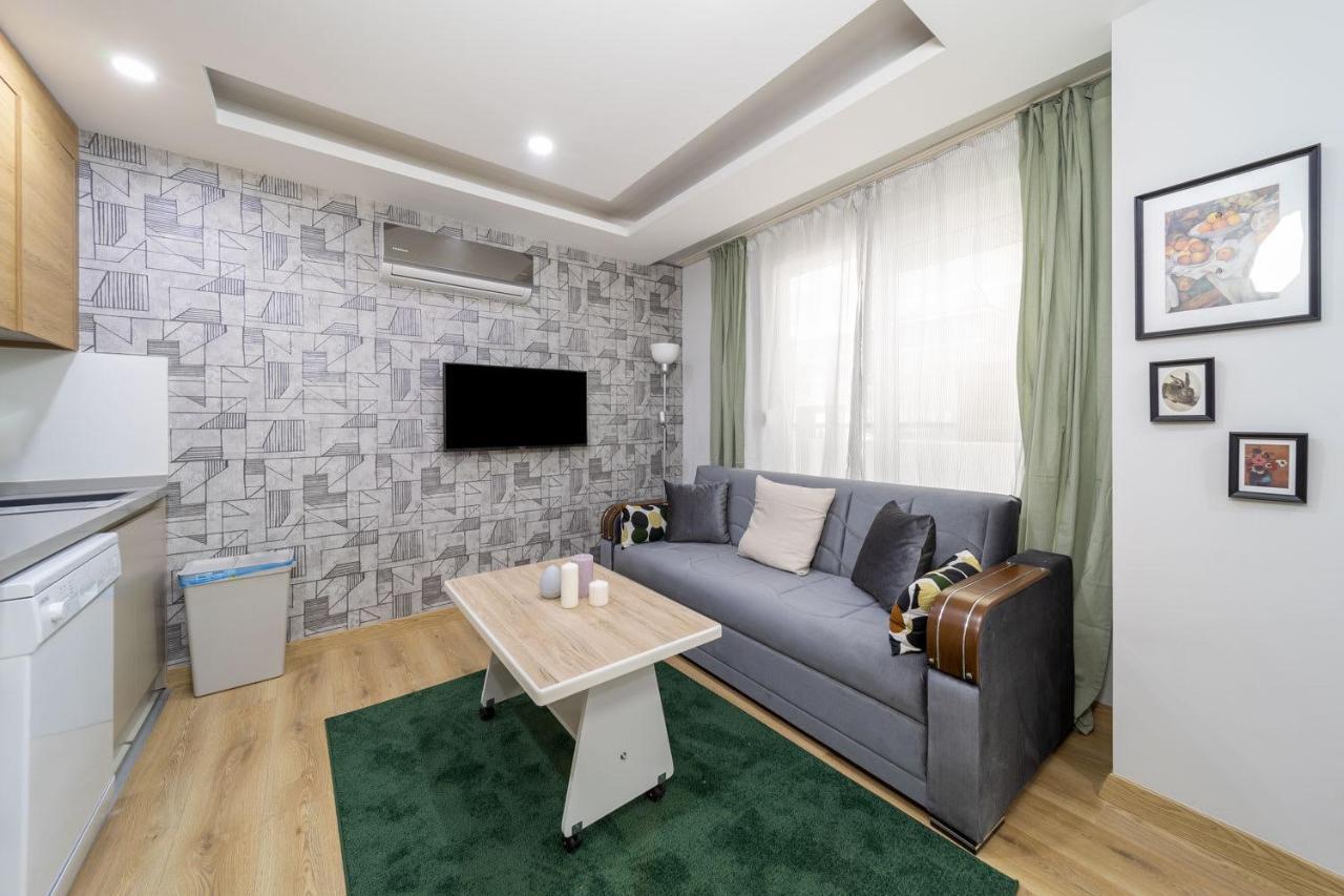 Apartment Modern And Cozy With Central Location And Balcony In Muratpasa, Antalya