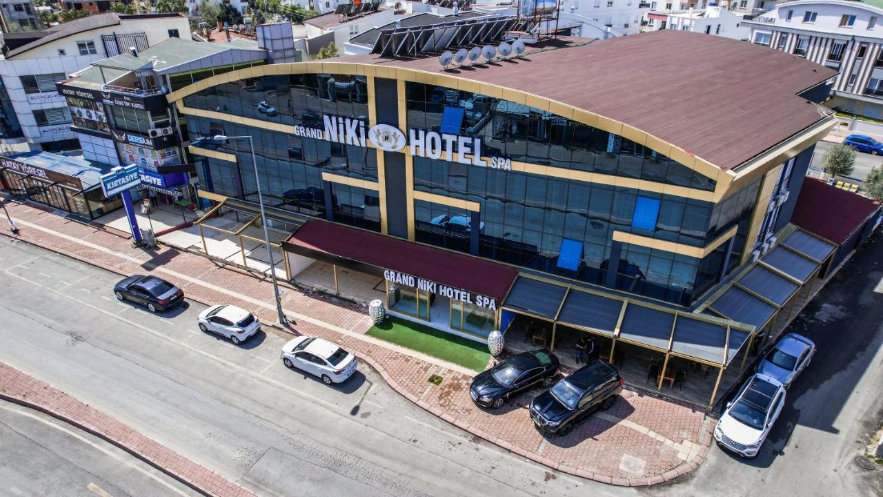 Hotel Grand Niki &