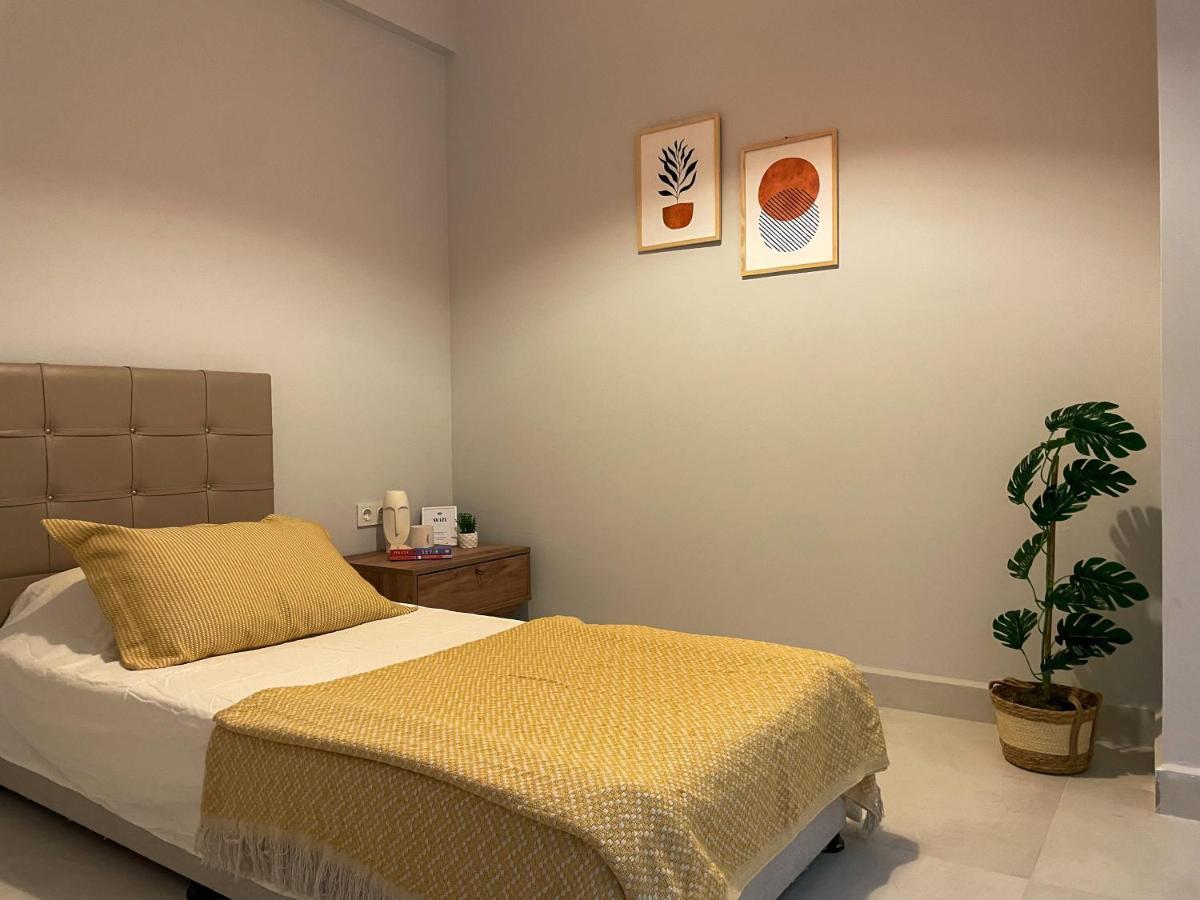 Apartment Central Location , Modern Family , Near Sea