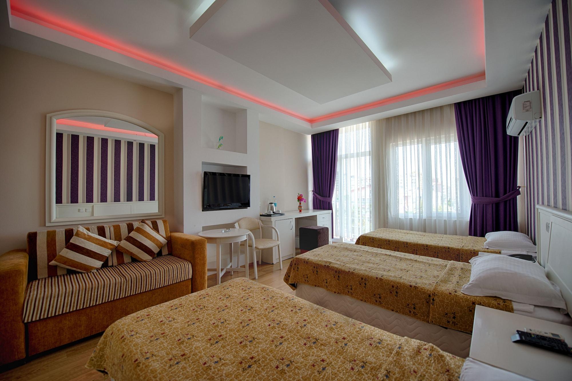 Hotel Lara World 3*