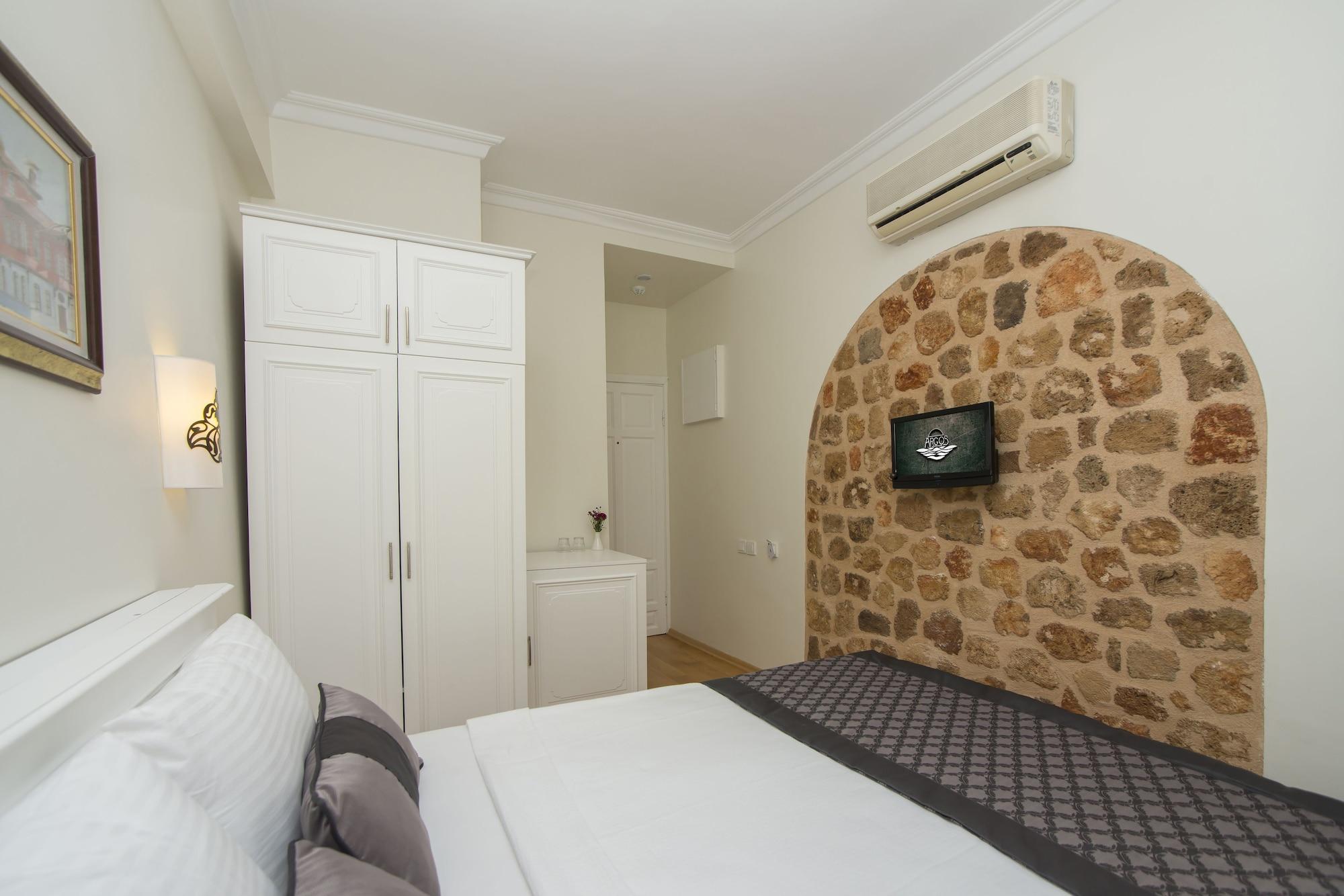 Argos Hotel