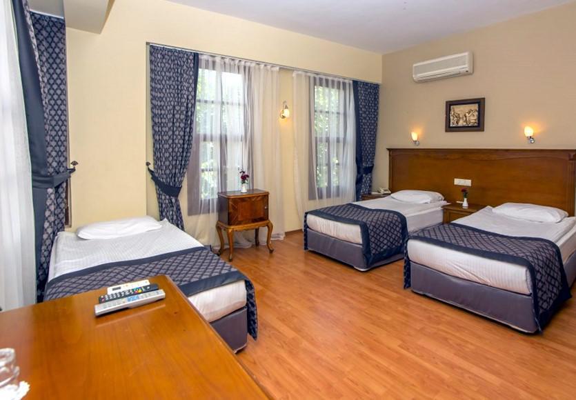 Argos Hotel 3*