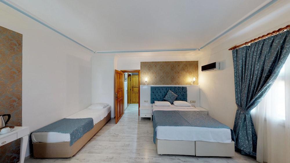 Urcu Hotel