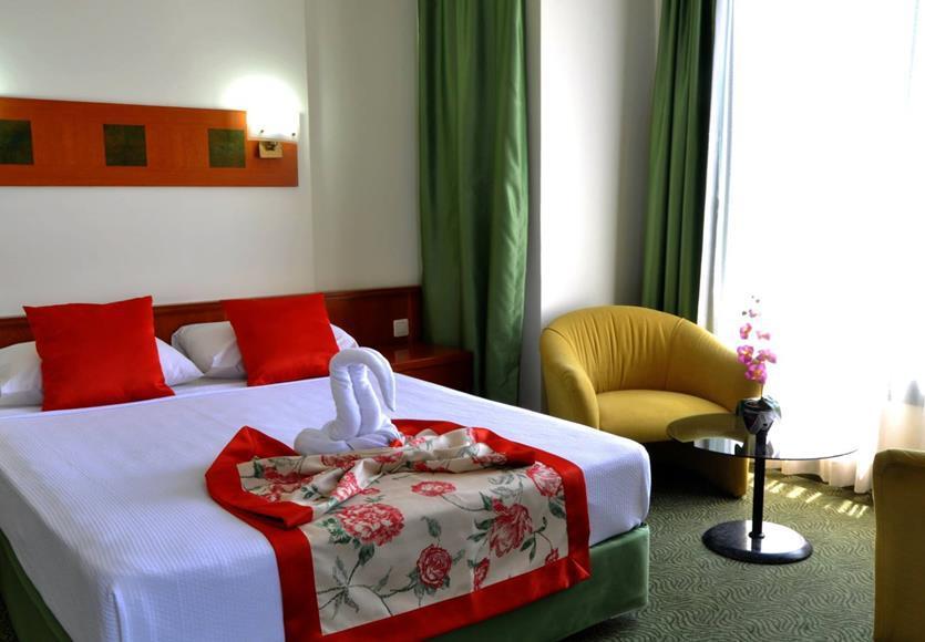 Nun & Hotel