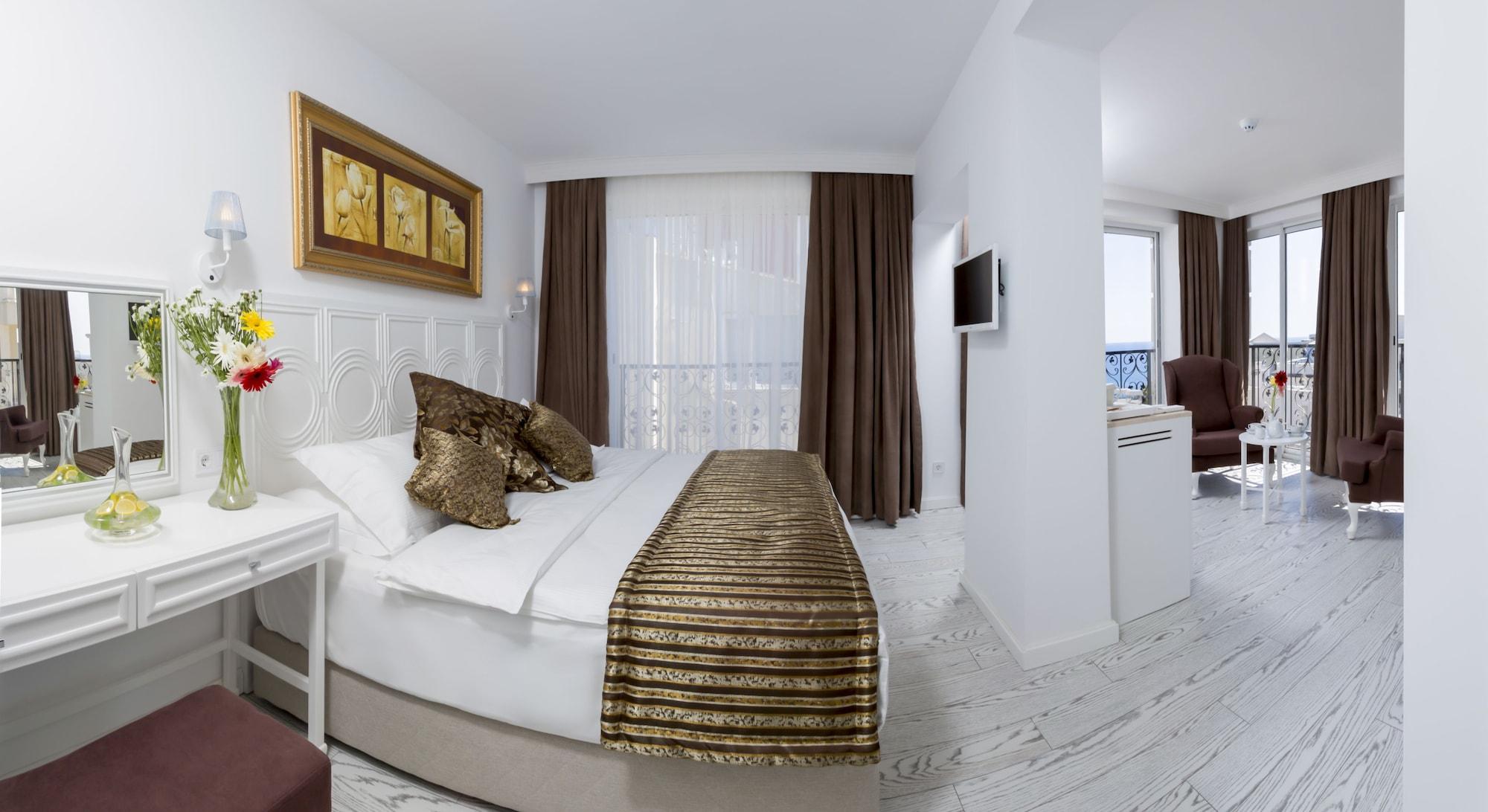Otel Wise & - Adults Only 3*