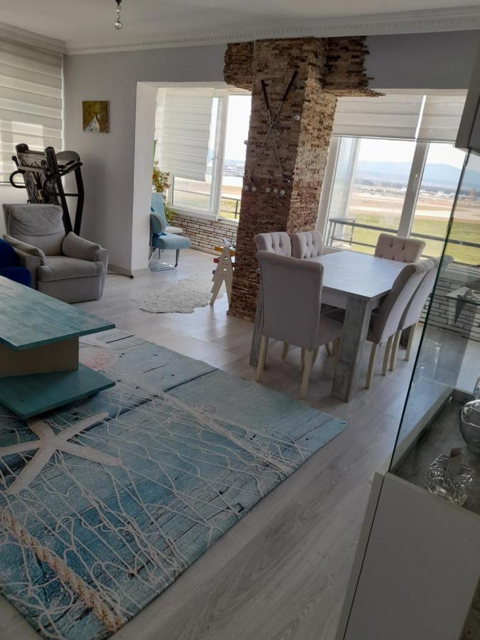 Lara Apartment