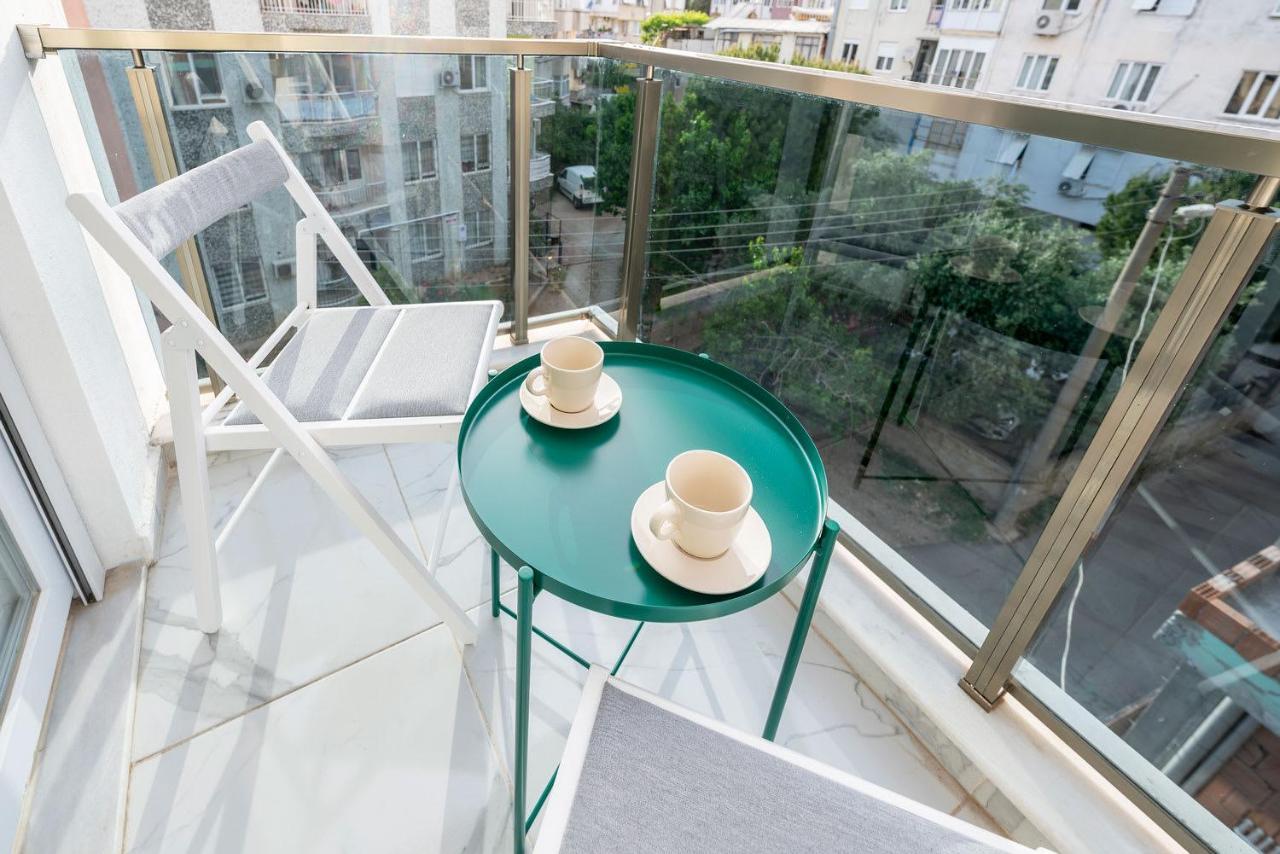 Missafir Distinguished, Central And Modern Flat With Balcony Near Beach In Muratpasa, Antalya Apartment *
