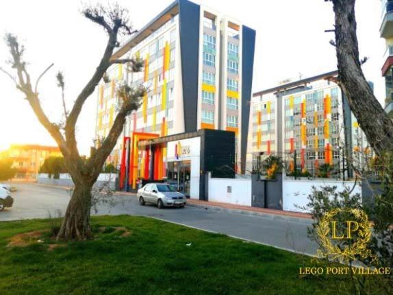 Apartment Close Airport,mall Of Shopping Center,tram Station