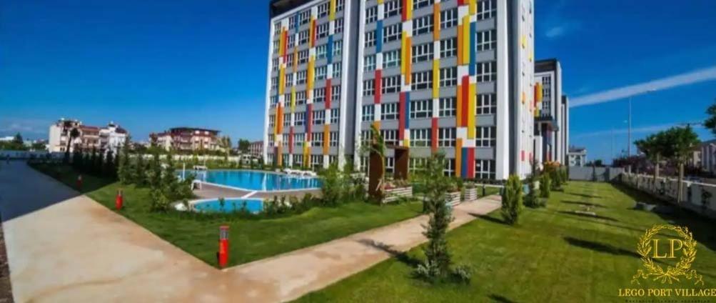 Apartment Close Airport,mall Of Shopping Center,tram Station *