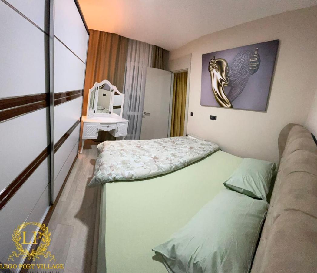Close Airport,mall Of Shopping Center,tram Station Apartment *