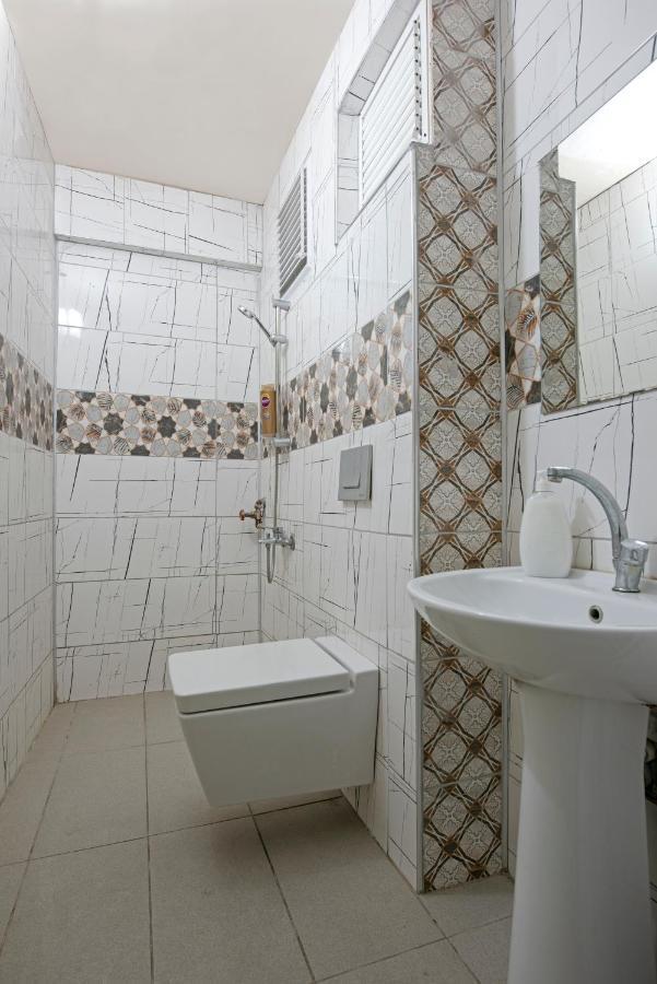 Apart Otel Gvar 2*