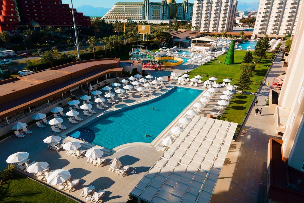 Grand Park Lara Hotel 4*