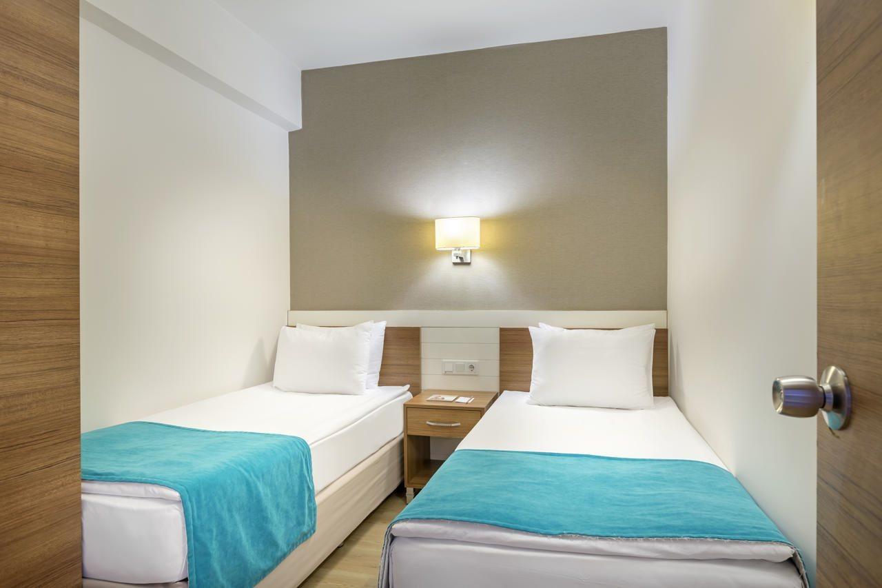Grand Park Lara 4*