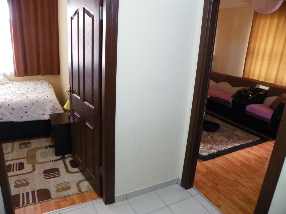 4 Persons Flat House - Cheap Homestay Sleeping Place *