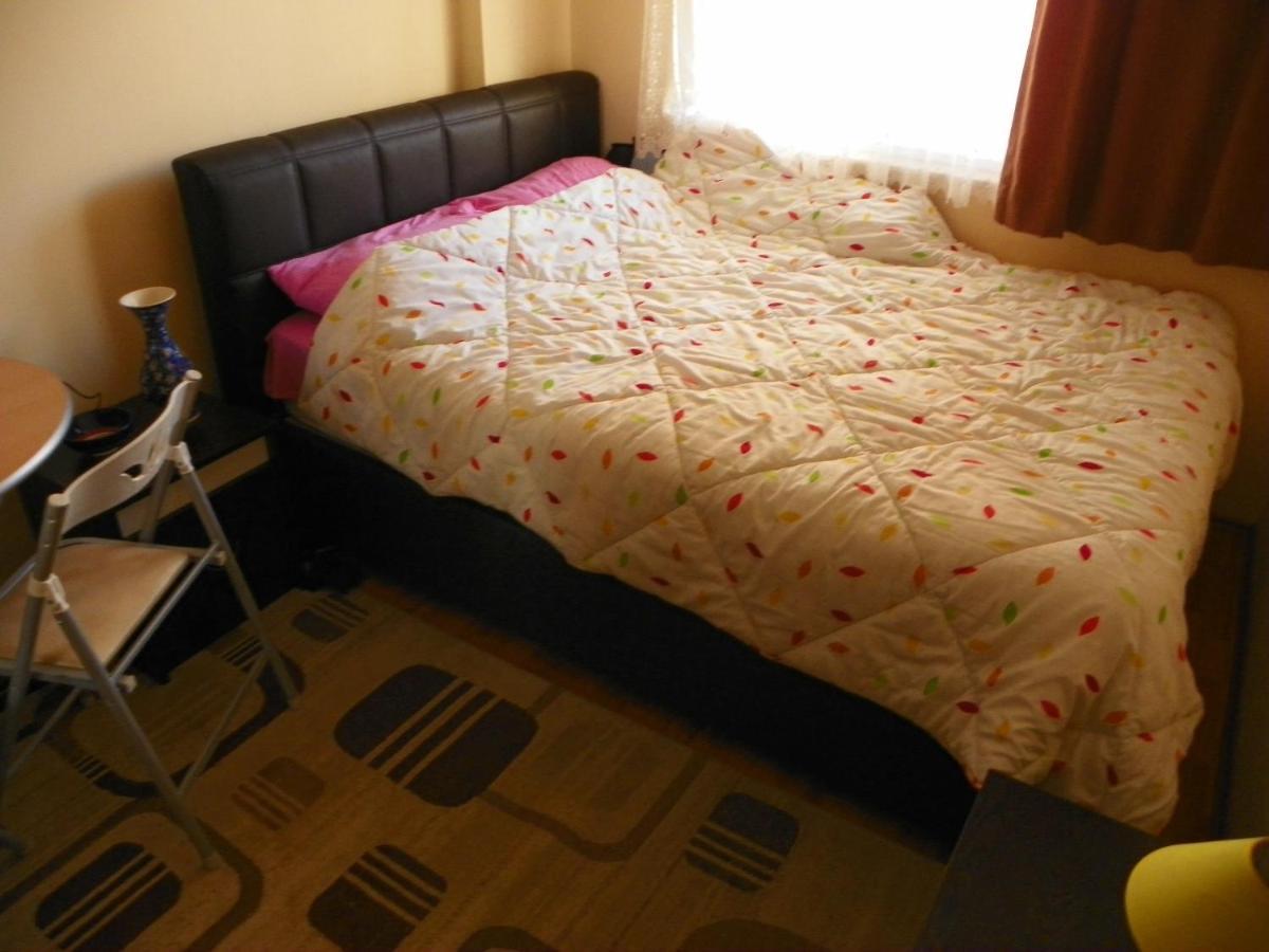4 Persons Flat House - Cheap Homestay Sleeping Place *