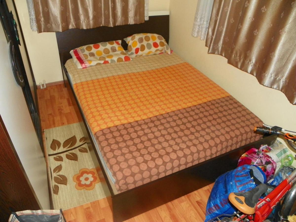 Apartment 4 Persons Flat House - Cheap Homestay Sleeping Place