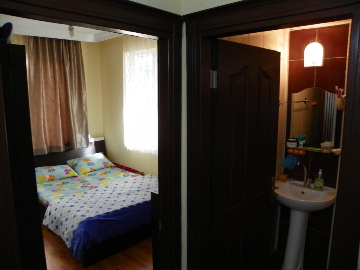 Apartment 4 Persons Flat House - Cheap Homestay Sleeping Place