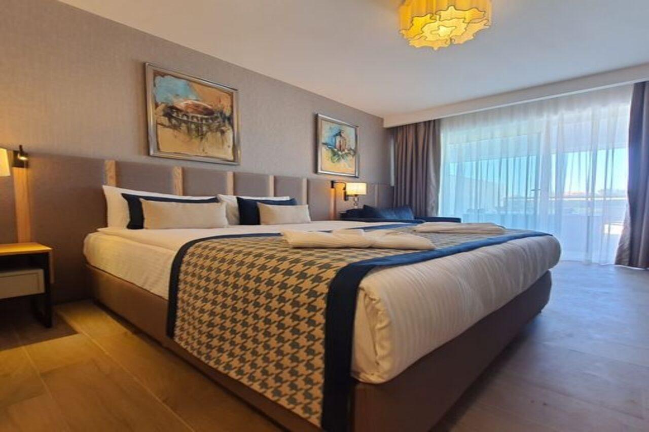 Hotel Sunthalia And