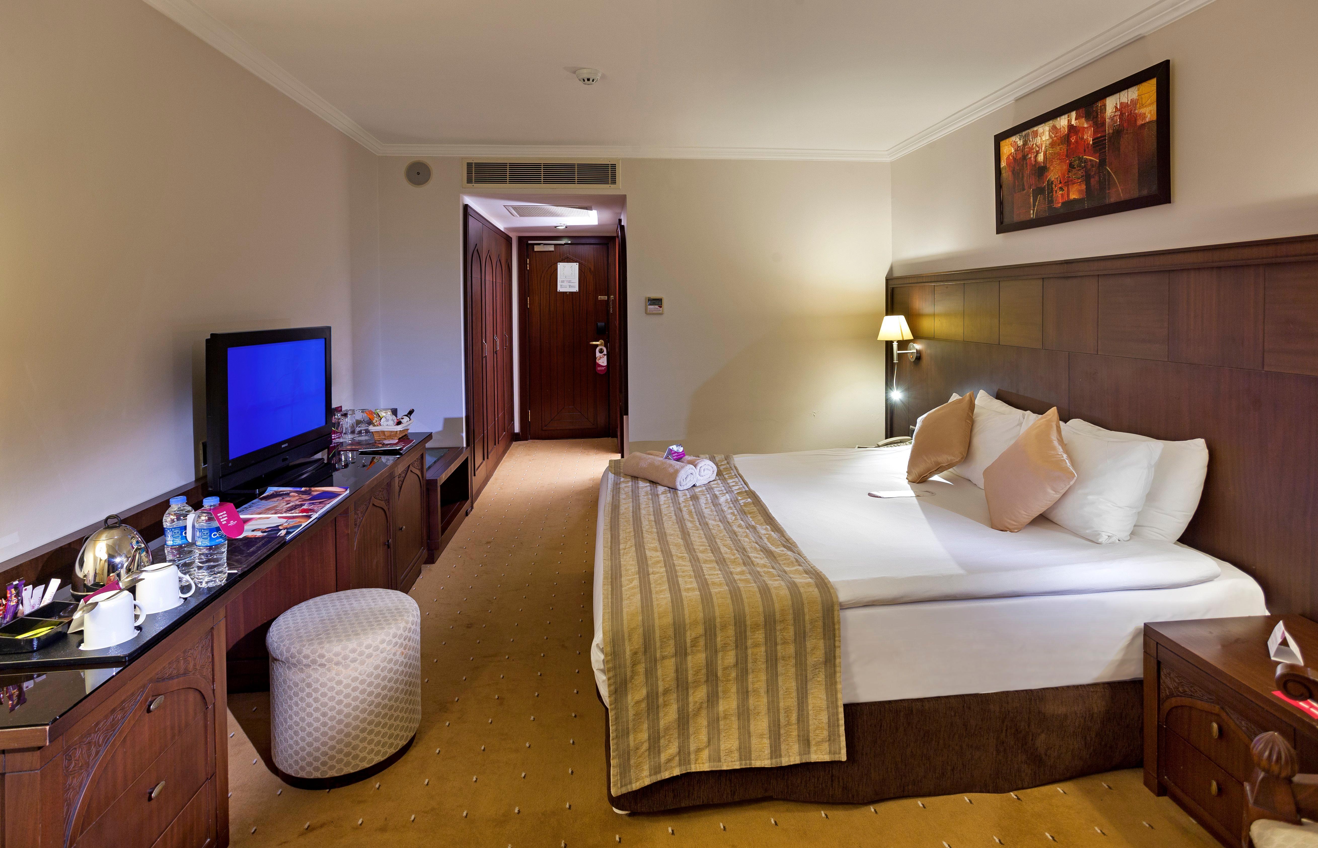 Hotel Crowne Plaza By Ihg Antalya