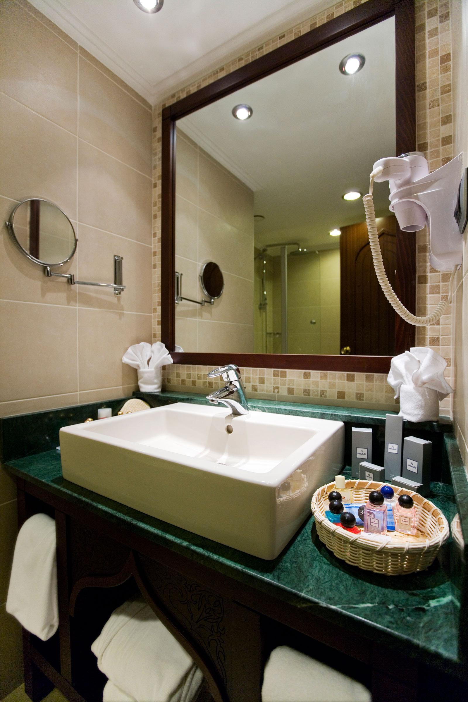 Hotel Crowne Plaza By Ihg 5*