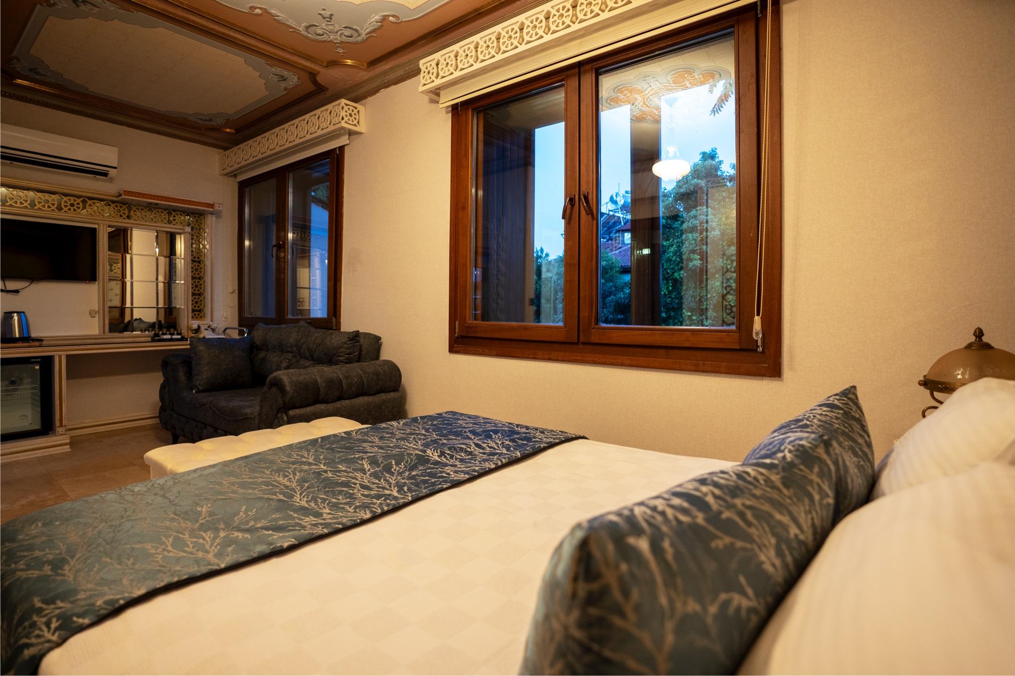 Castle Old Town Otel