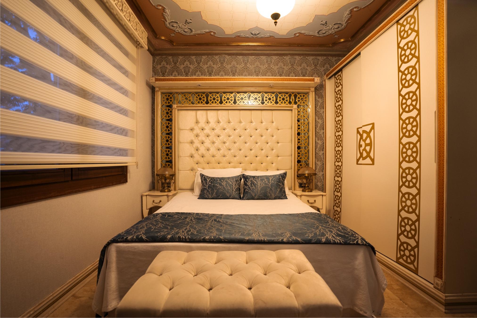 Castle Old Town Otel