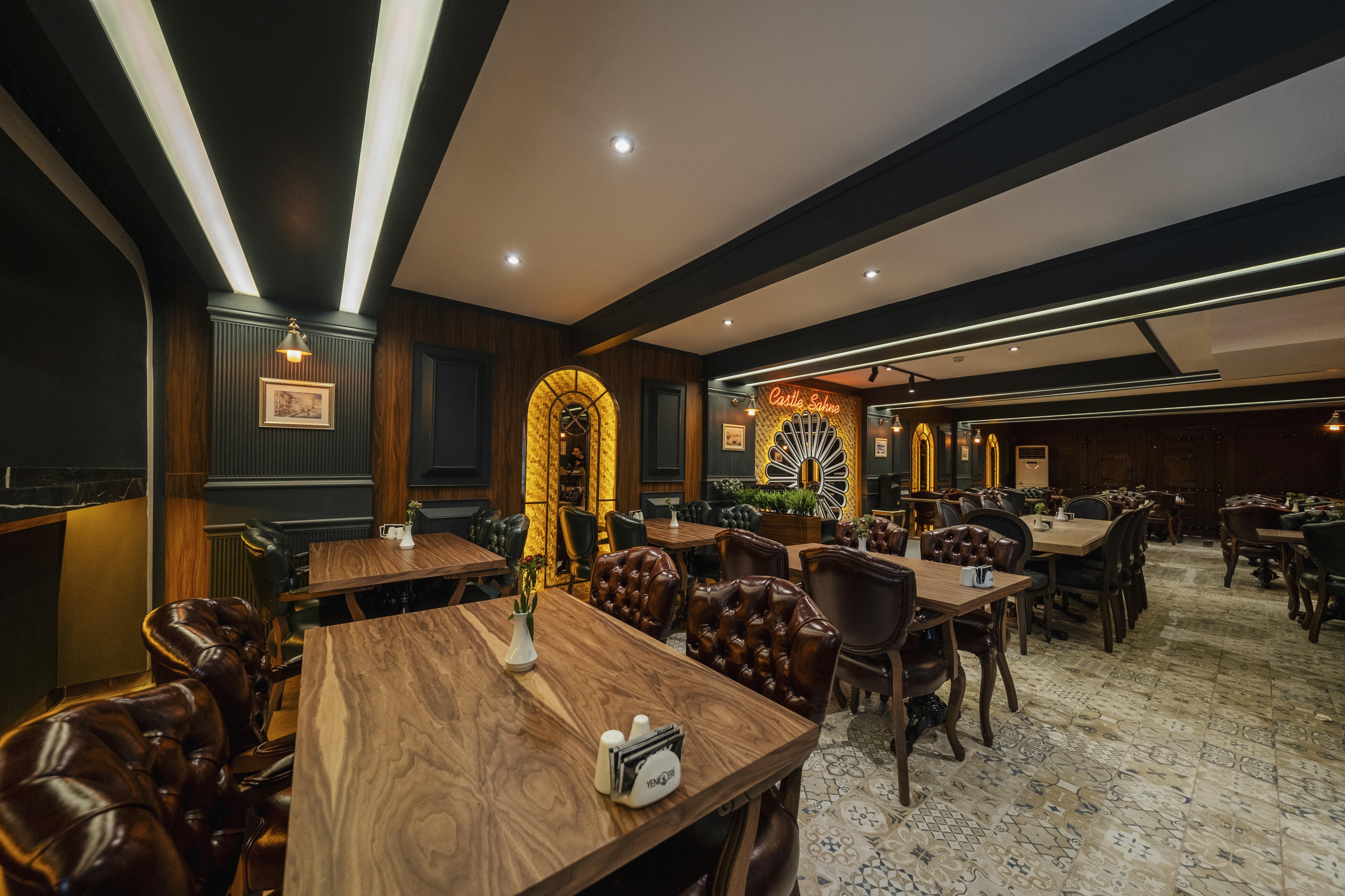 Castle Old Town Hotel 3*