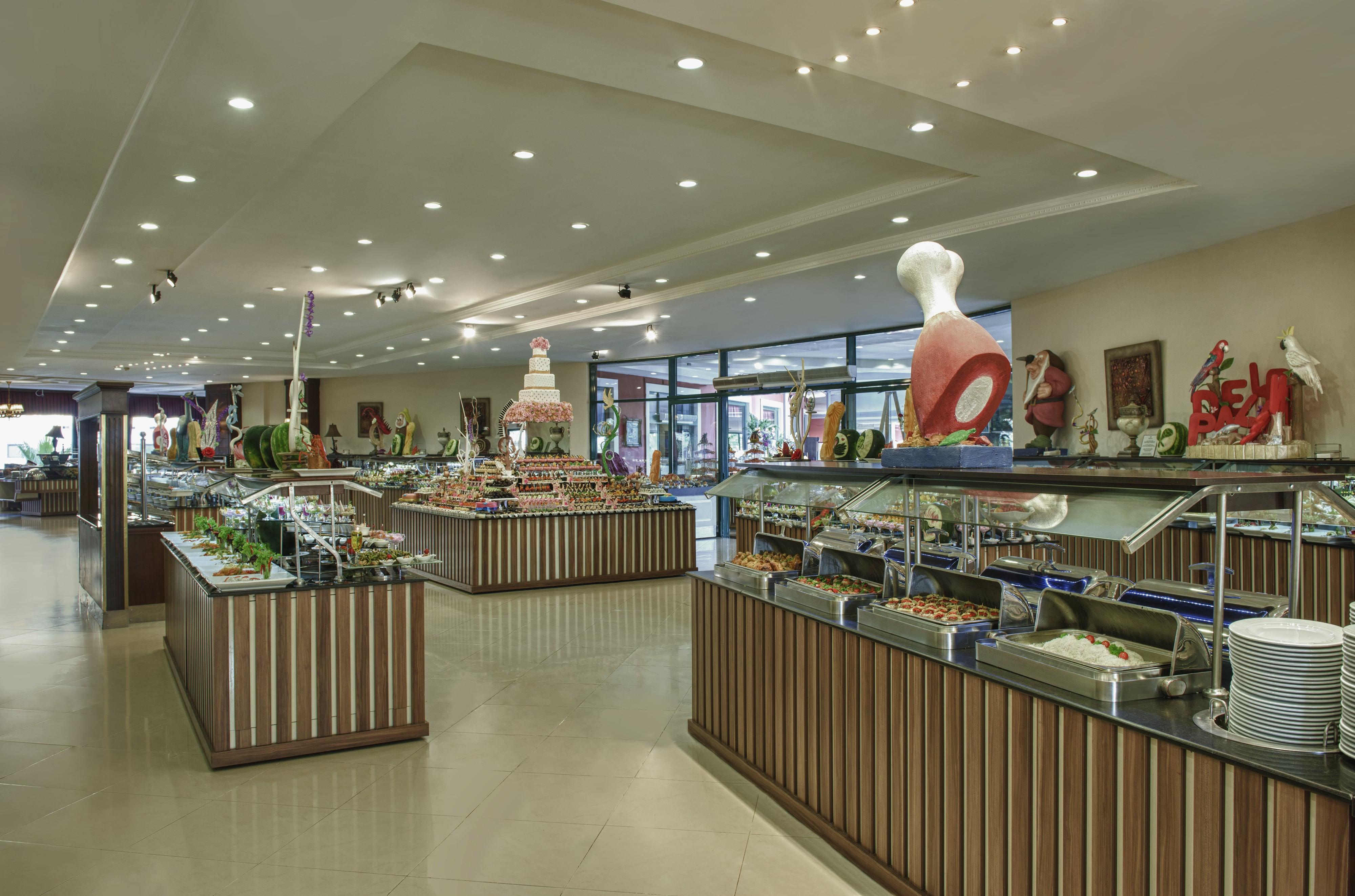 Delphin Palace Resort