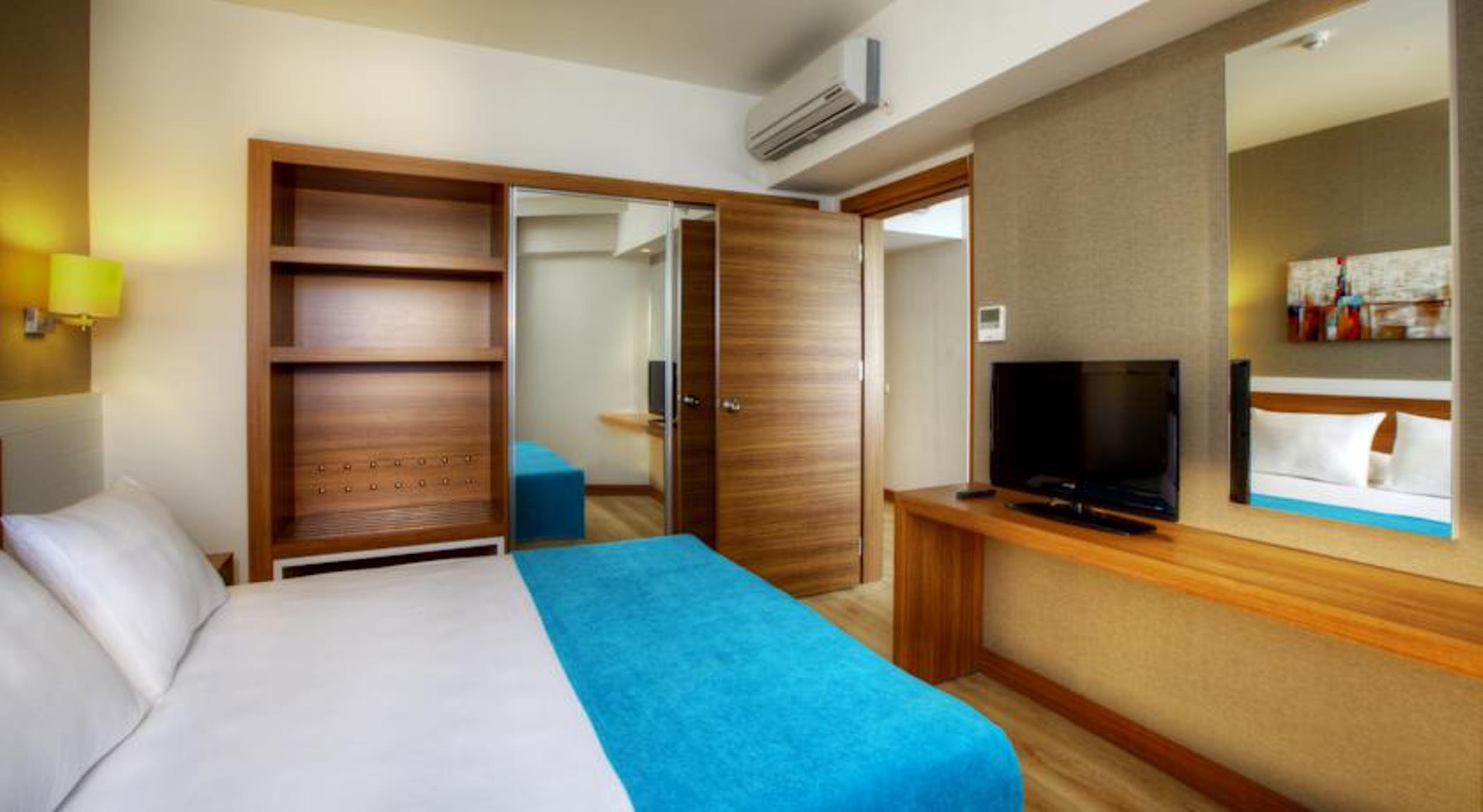 Hotel Grand Park Lara