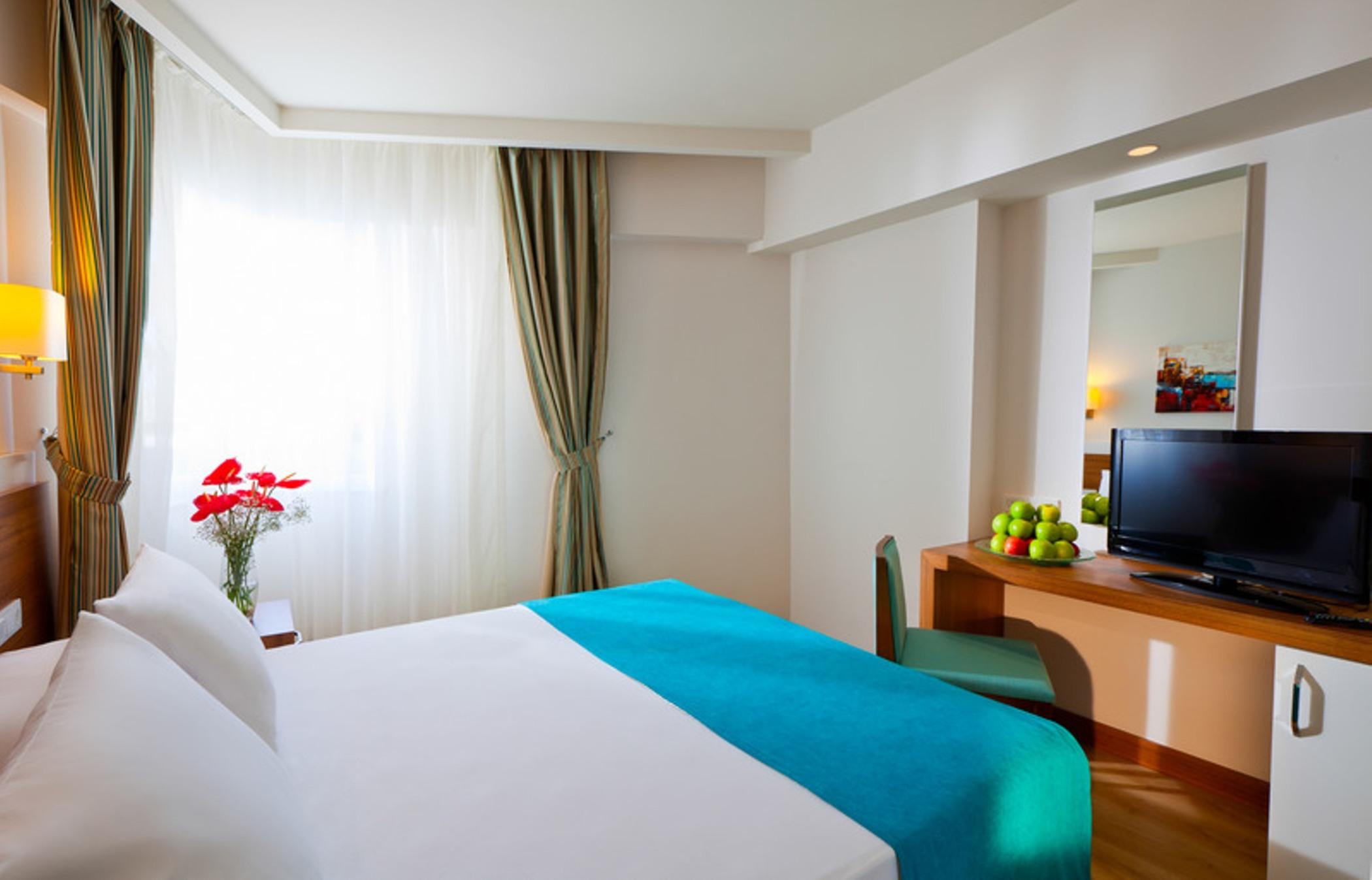Grand Park Lara 4* Antalya