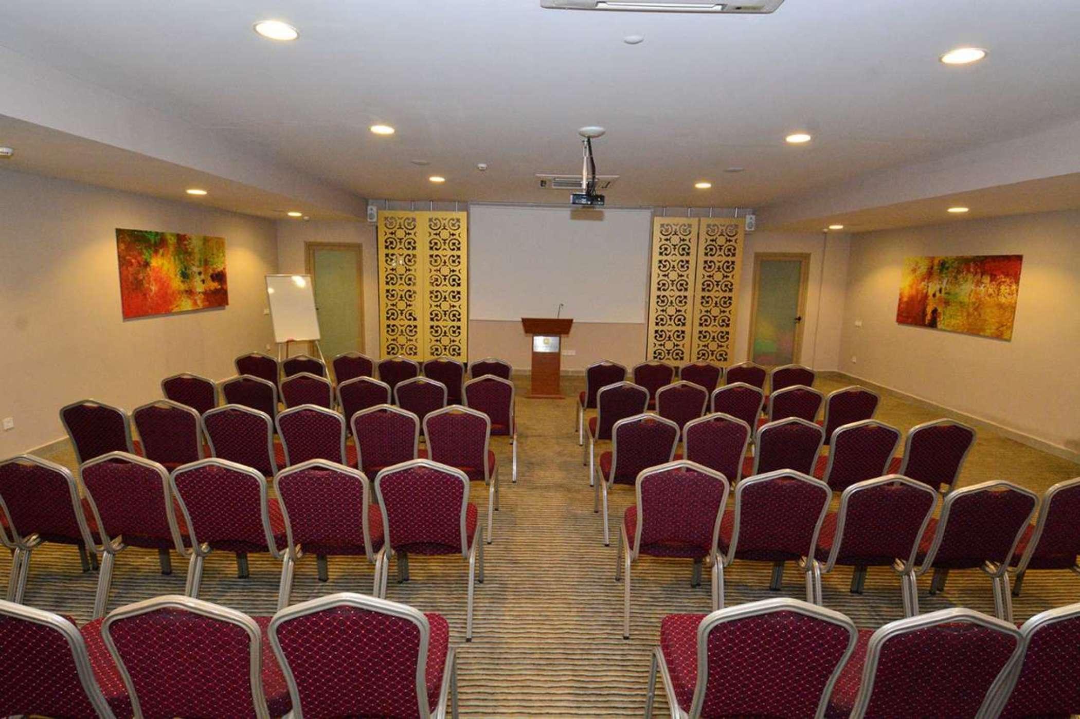 Grand Park Lara Hotel 4*