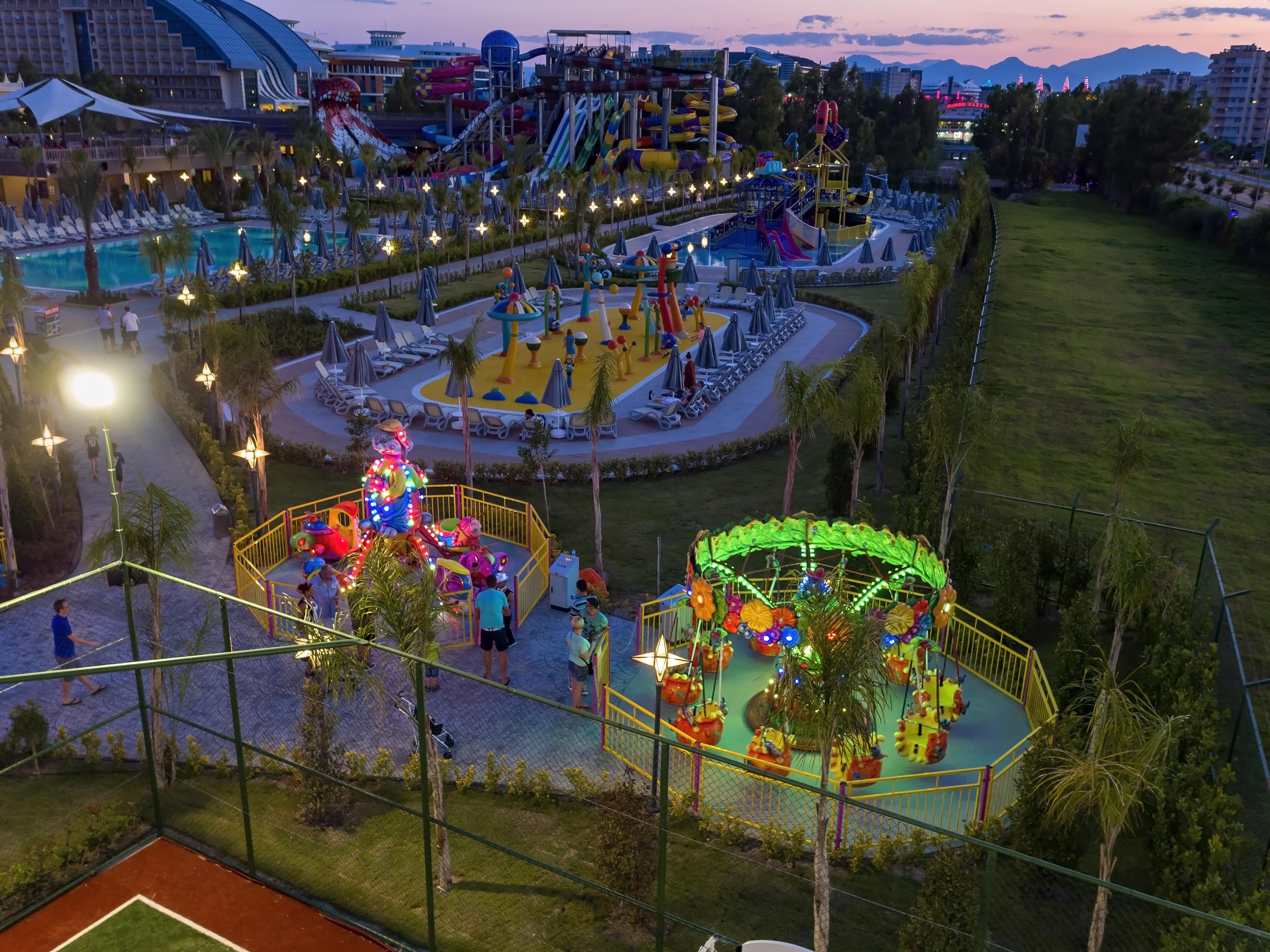 Royal Seginus Hotel 5*