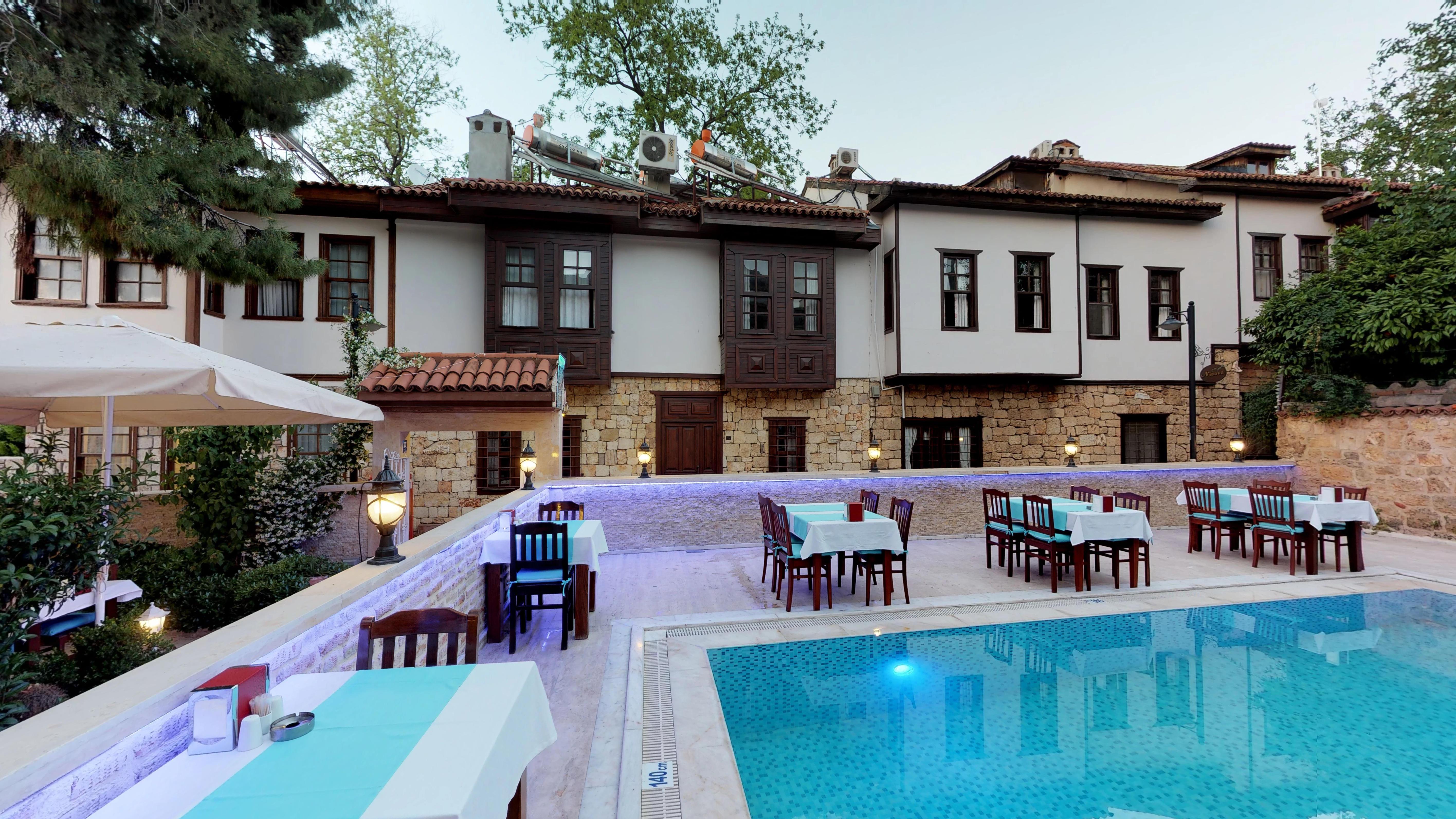 Urcu Hotel