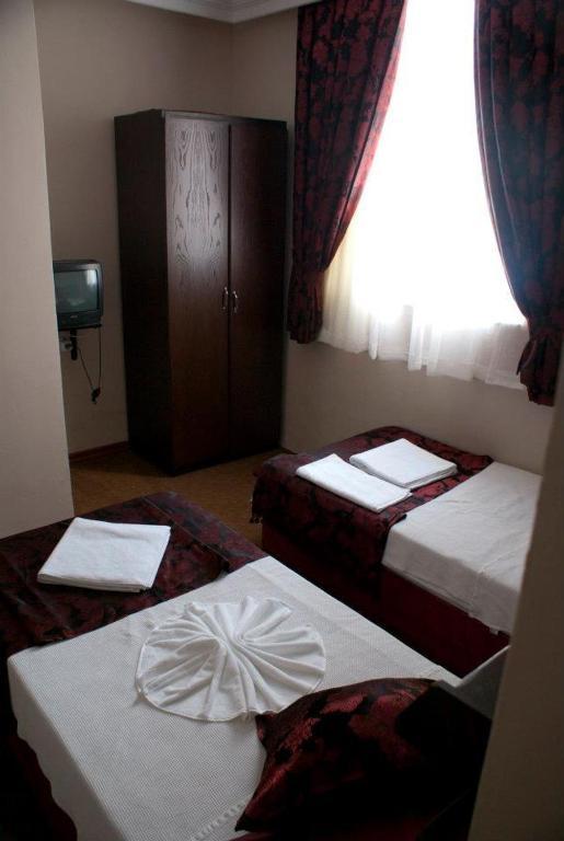 Queen Ra Hotel 3*
