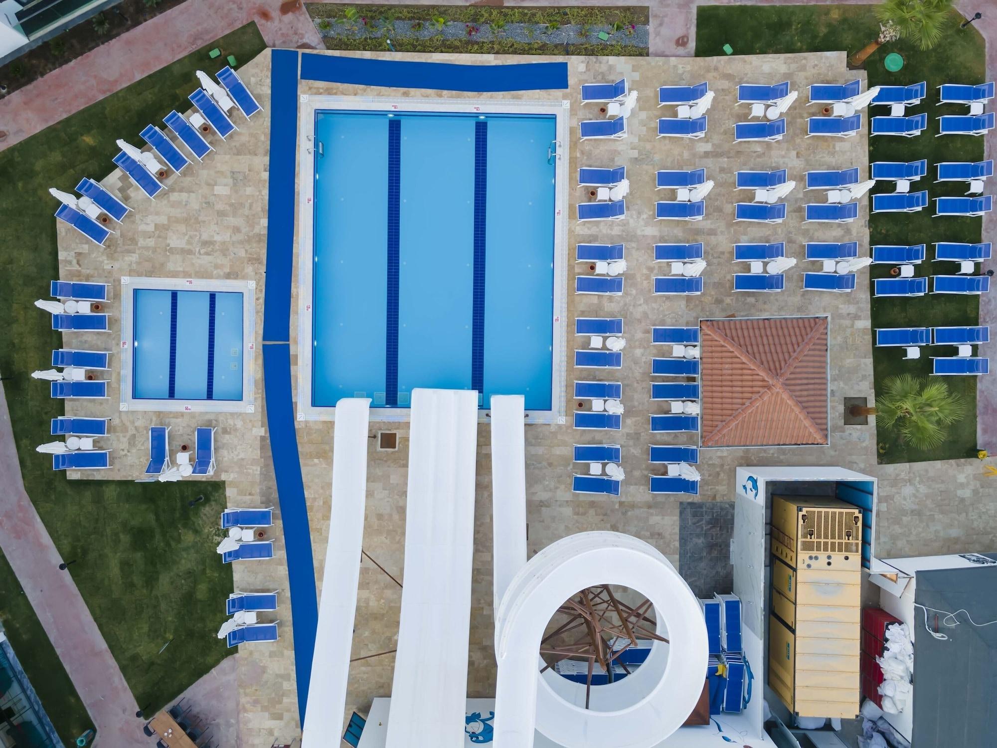 Royal Towers Lara Hotel Antalya