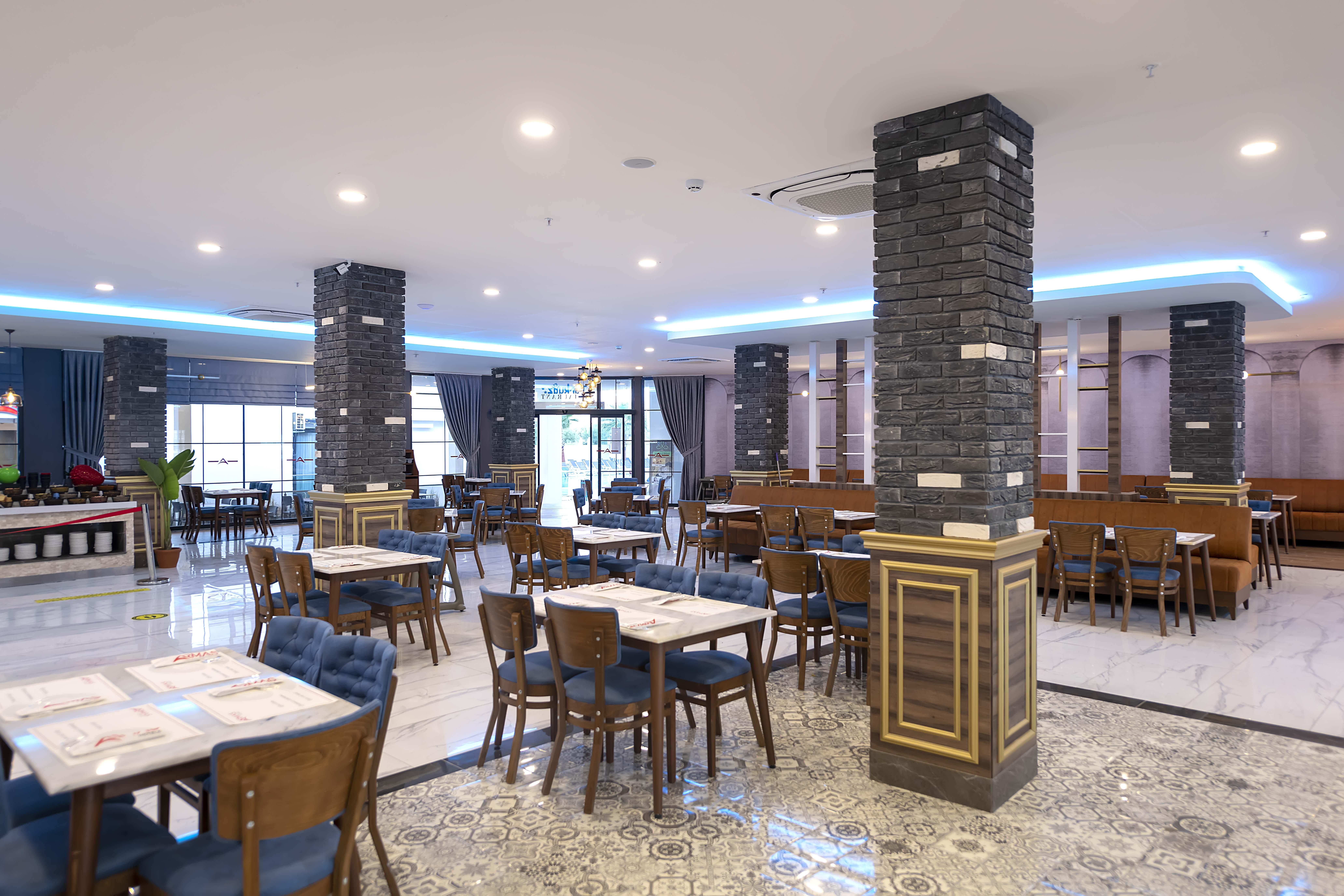 Royal Towers Lara 4*