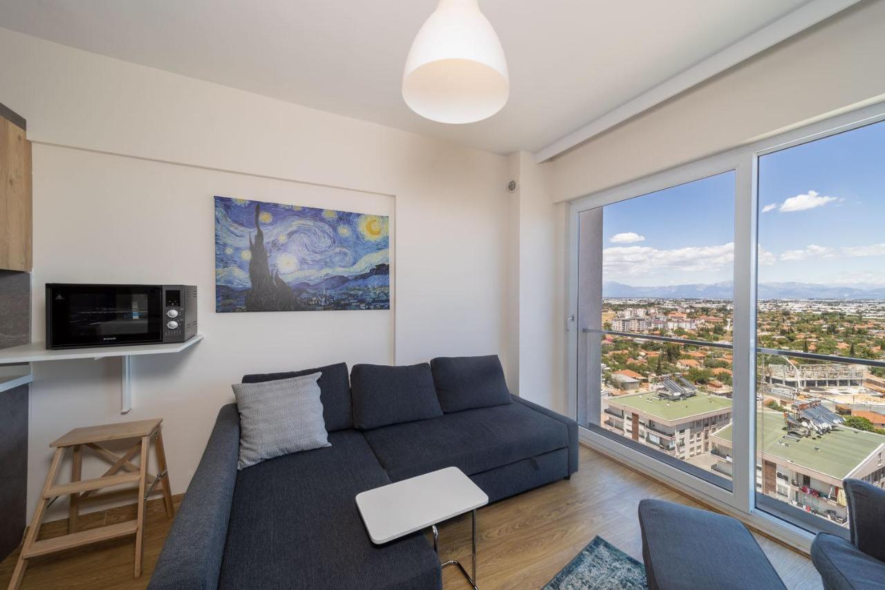 Pleasant Flat With Shared Pool In Kepez Apartment