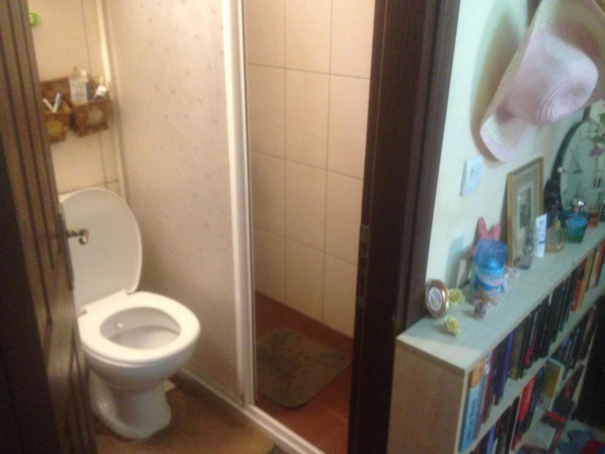 Apartment 4 Persons Flat House - Cheap Homestay Sleeping Place *