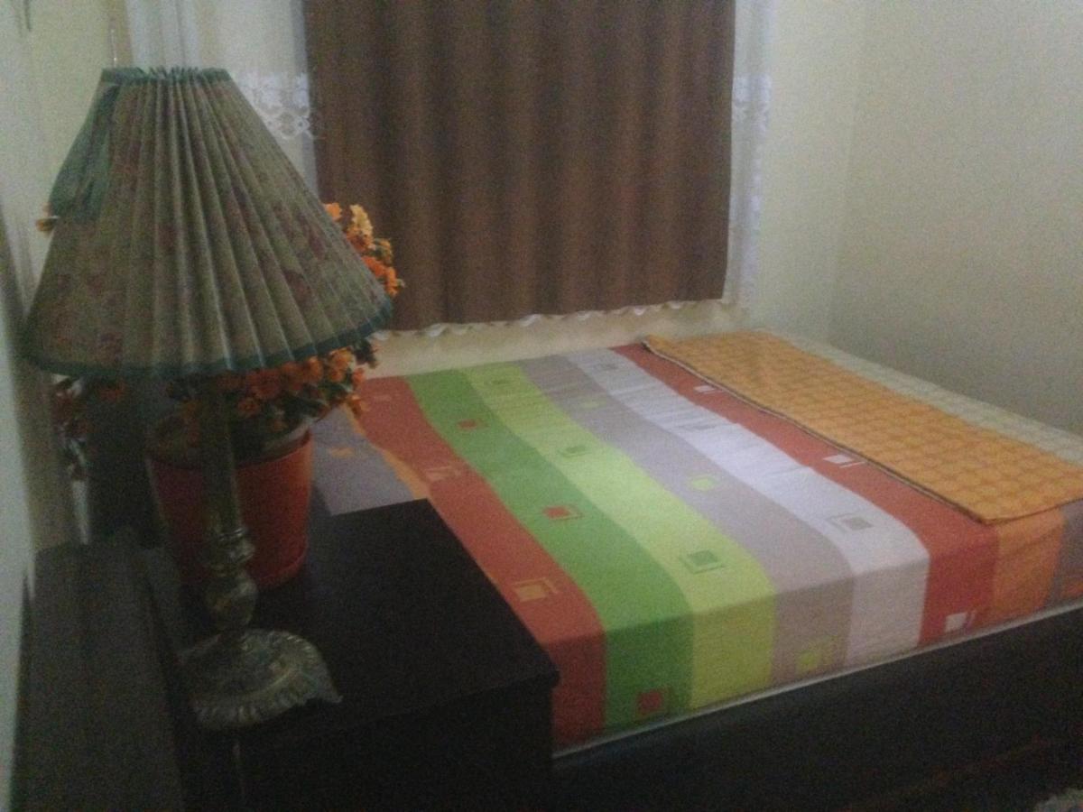 4 Persons Flat House - Cheap Homestay Sleeping Place