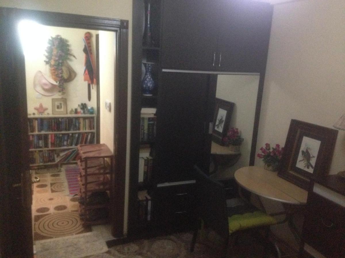 4 Persons Flat House - Cheap Homestay Sleeping Place *