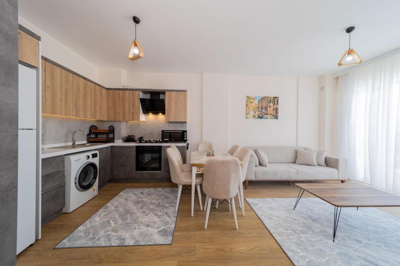 Remarkable Flat With Shared Pool In Kepez *