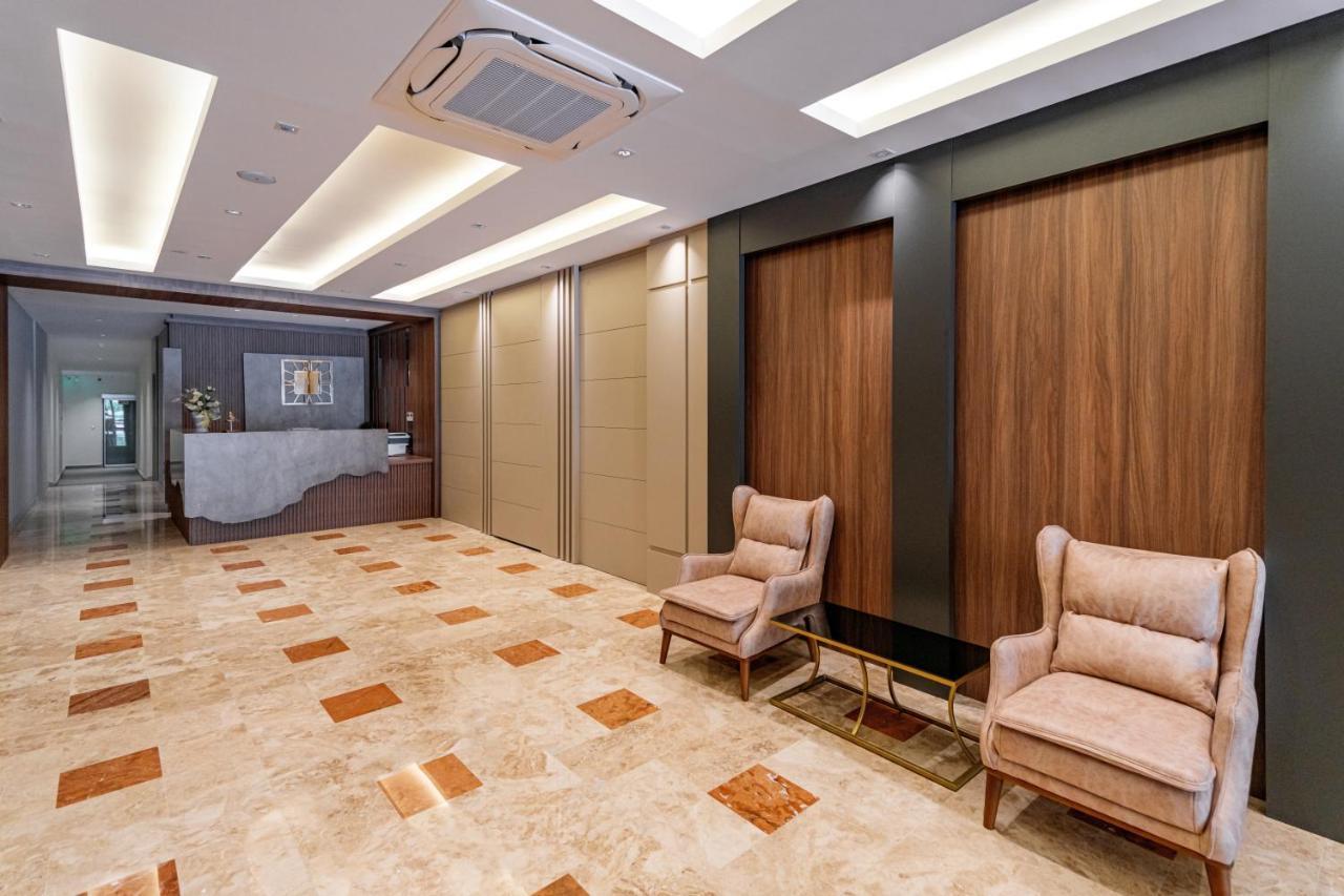 Safir Kundu Apart Otel *