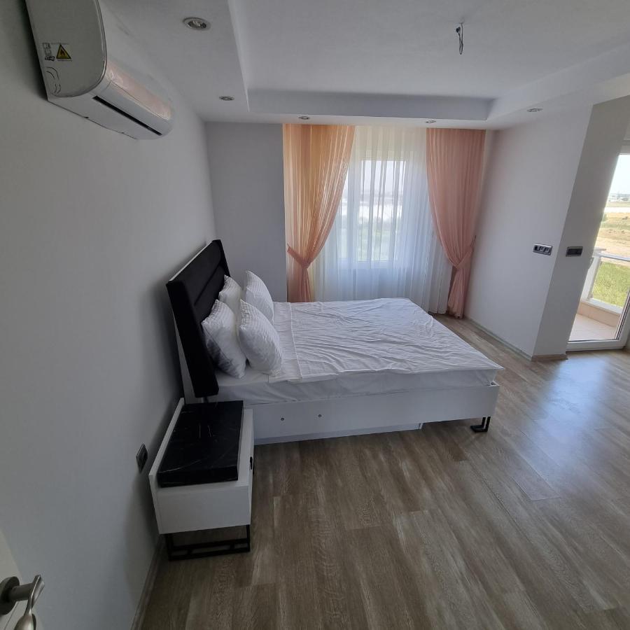 Aparthotel River Park Lara