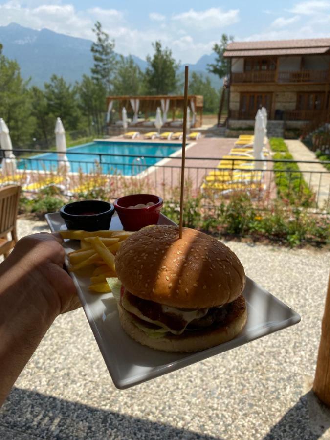 Maison Hill Otel