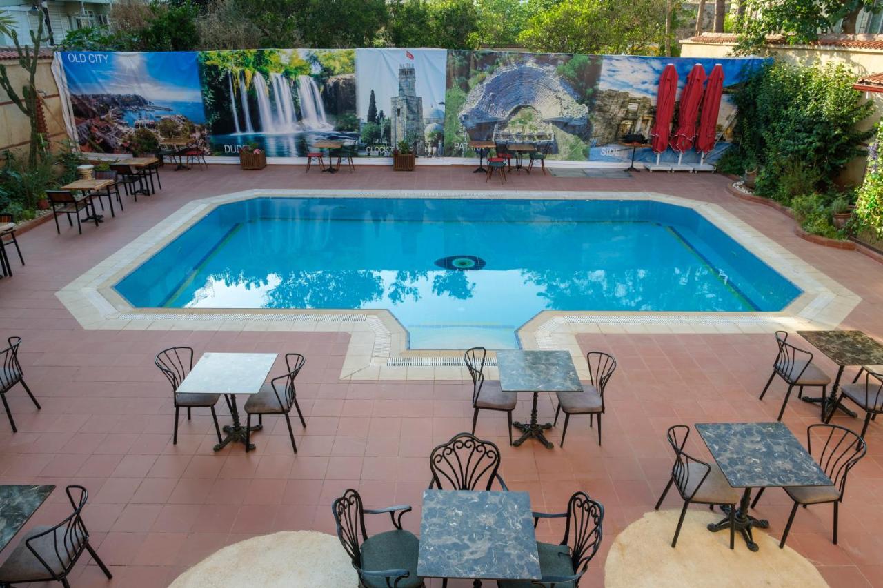 Otel Giges King Boutique *