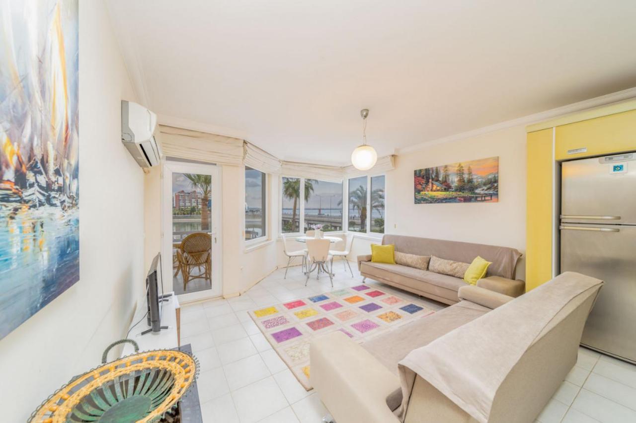 Lovely With Shared Pool In Konyaalti Apartment