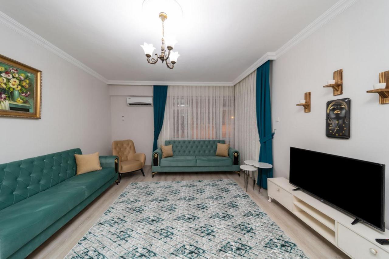 Pleasant Flat With Balcony In Kaleici